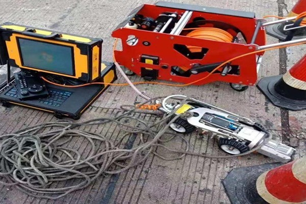 石棉CCTV管道检测机器人